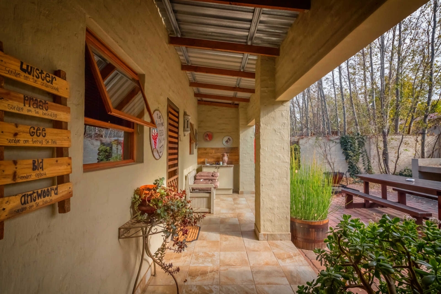 7 Bedroom Property for Sale in Morewag Free State